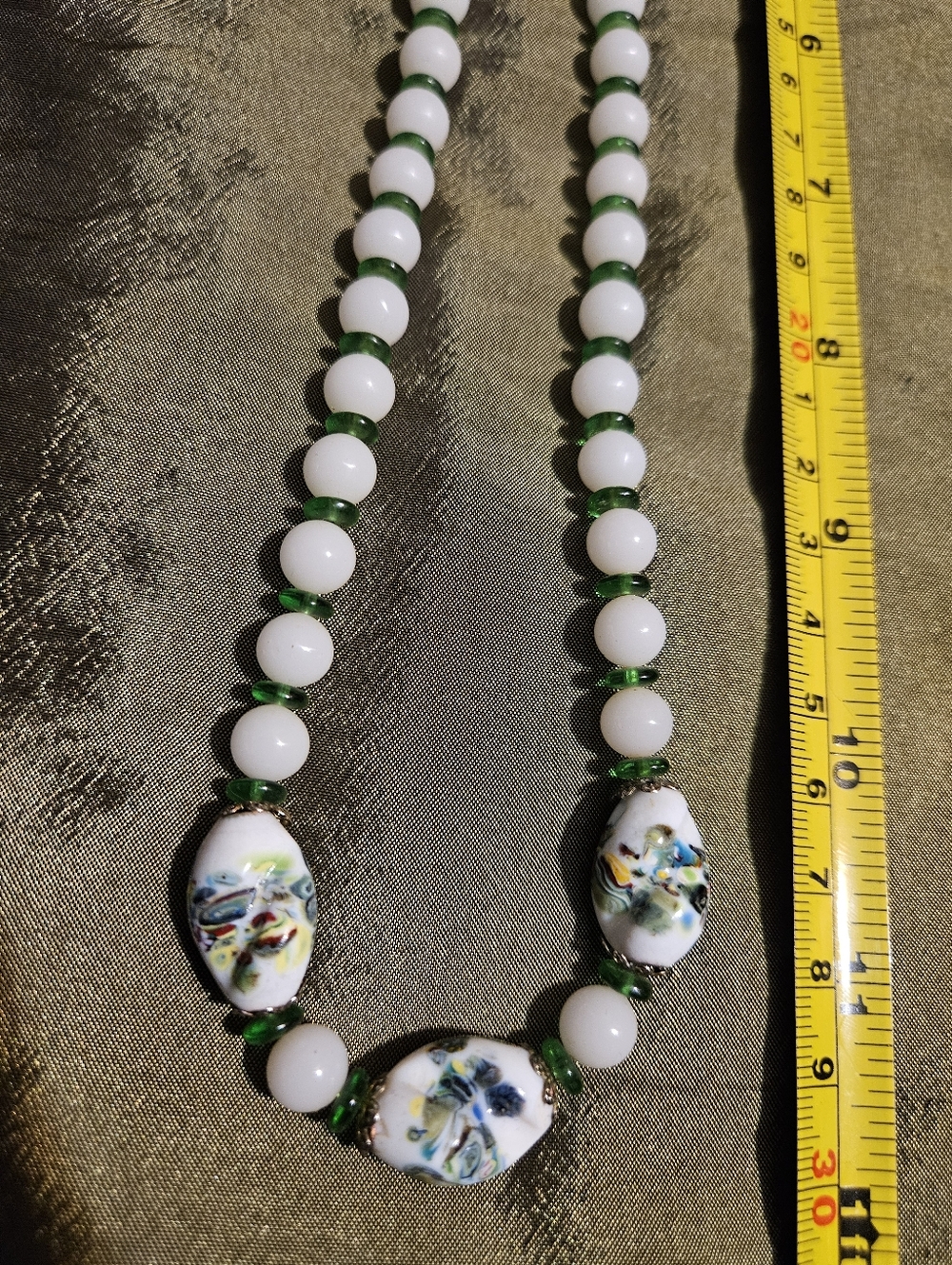 Vintage Glass Handcrafted White and Green Floral Beaded Necklace - Magnetic